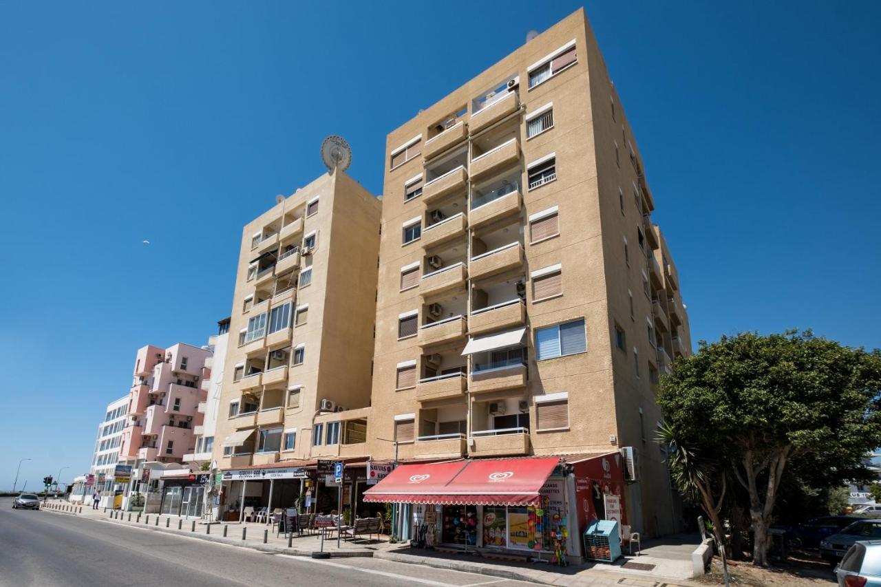 Apollon Sea View Beachfront Ap 302 Larnaca Exterior photo