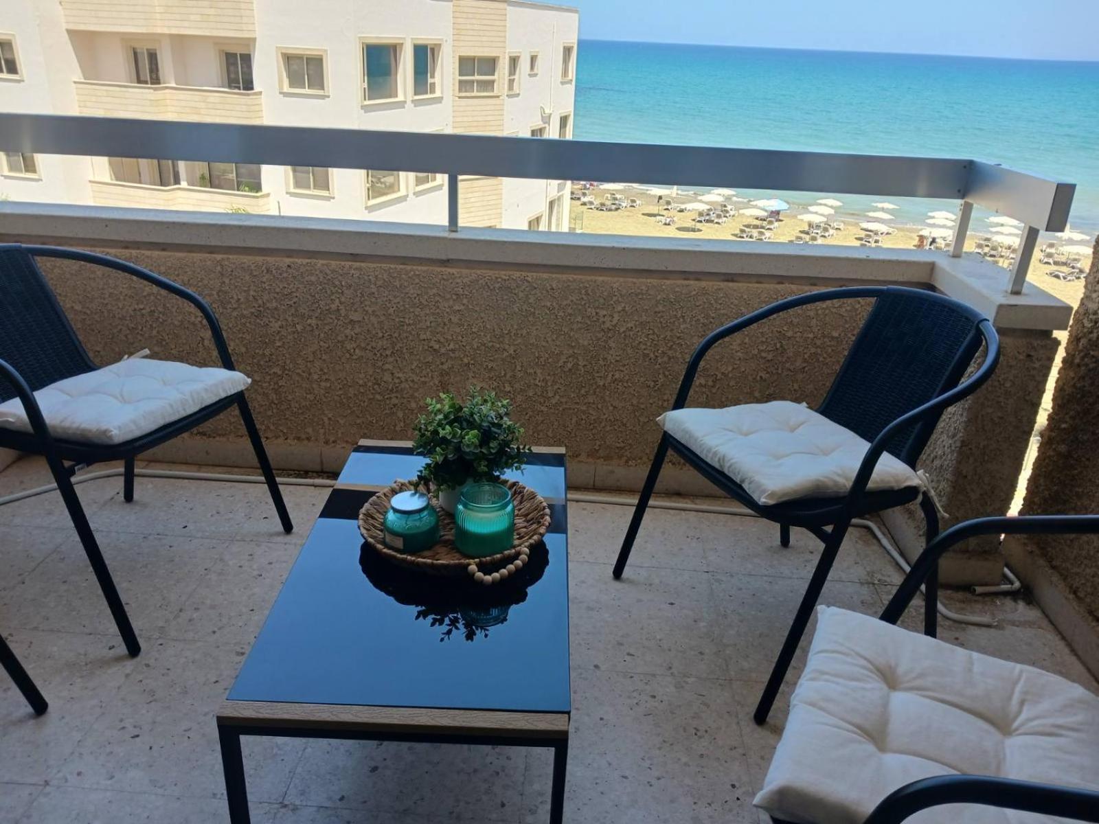 Apollon Sea View Beachfront Ap 302 Larnaca Exterior photo
